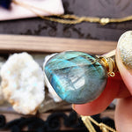 Load image into Gallery viewer, Labradorite Bottle Necklace
