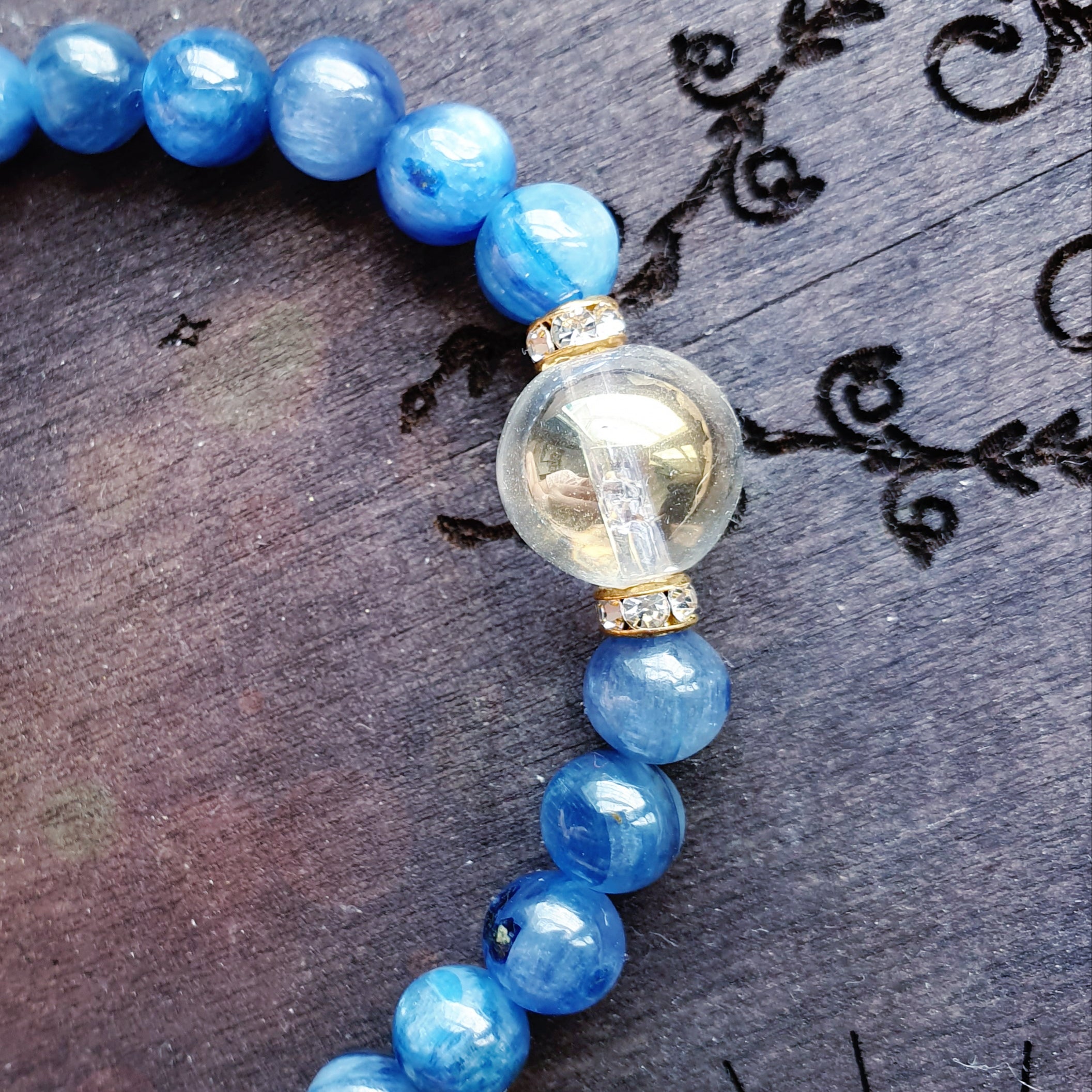 Kyanite Aura